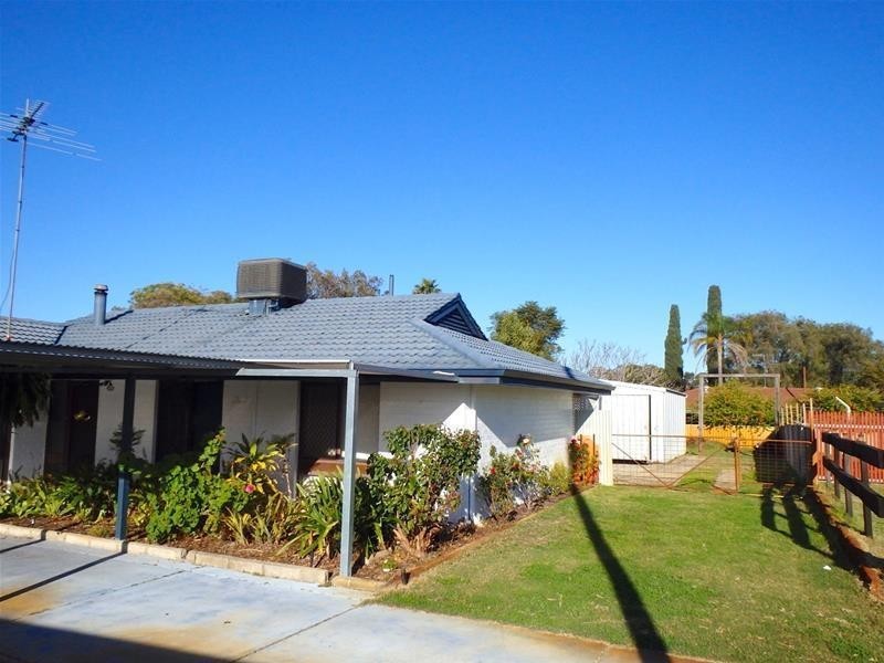 10 Kingia Place, Pinjarra WA 6208