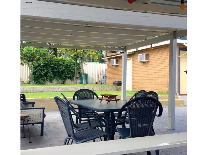 44 South West Highway, Waroona WA 6215