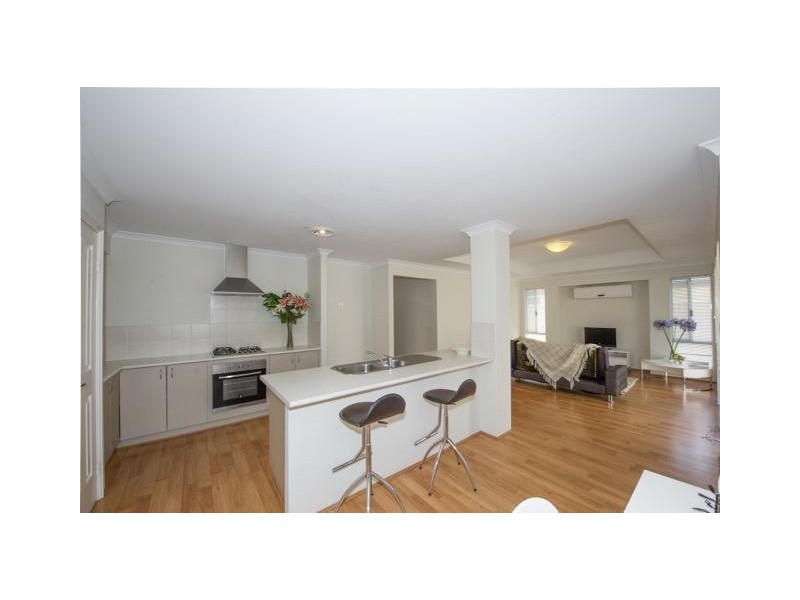 6 Bourke Close, Ravenswood WA 6208