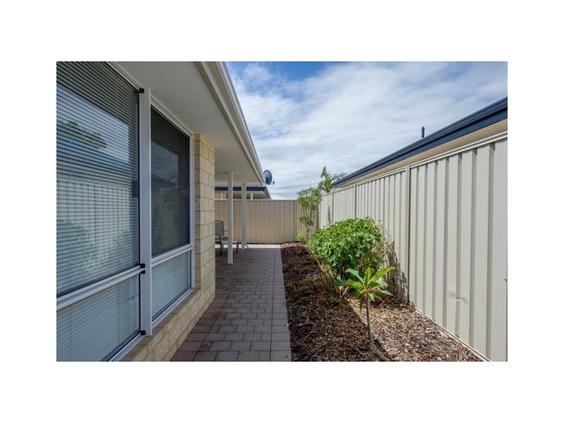 6 Bourke Close, Ravenswood WA 6208