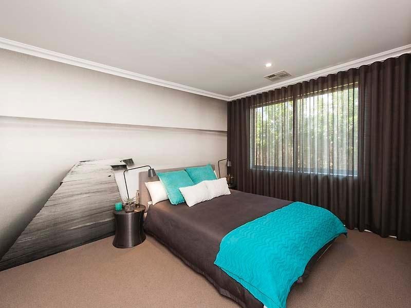 1 Dutton Gardens, South Yunderup WA 6208