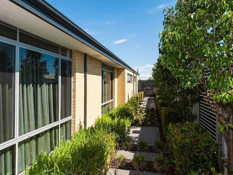 1 Dutton Gardens, South Yunderup WA 6208