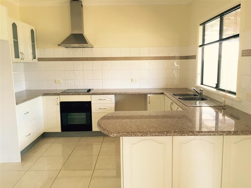 27 Thatcher Street, Waroona WA 6215