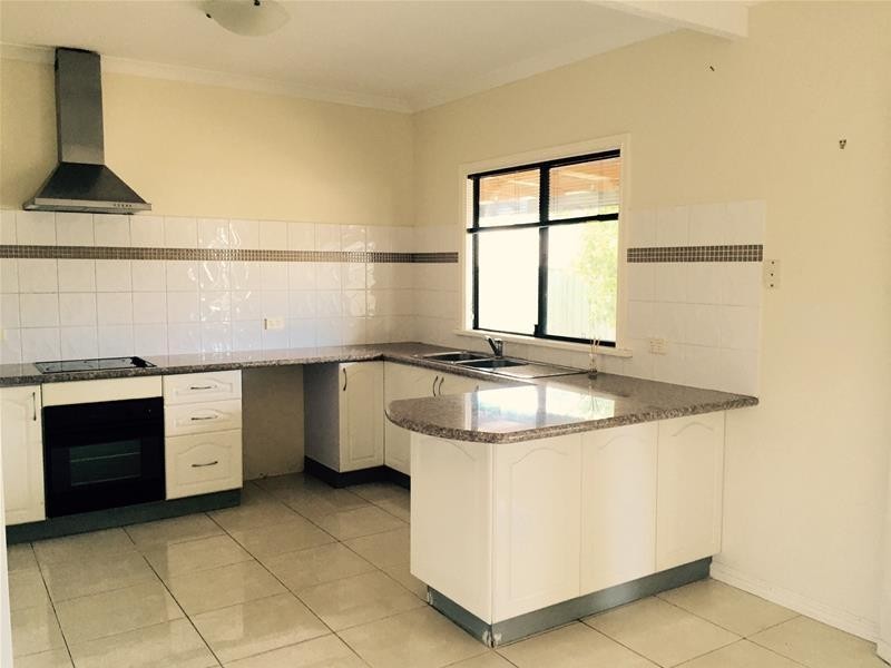 27 Thatcher Street, Waroona WA 6215