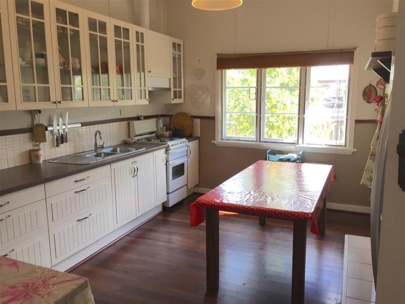 4 Sollya Crescent, Dwellingup WA 6213