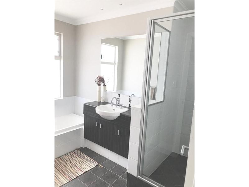 10 Harrison Way, Waroona WA 6215