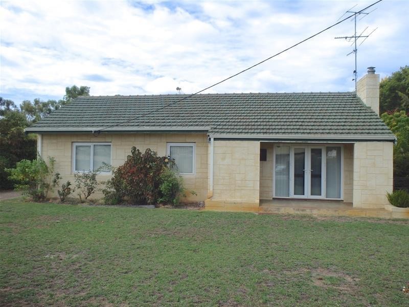 32 McLarty Road, Pinjarra WA 6208