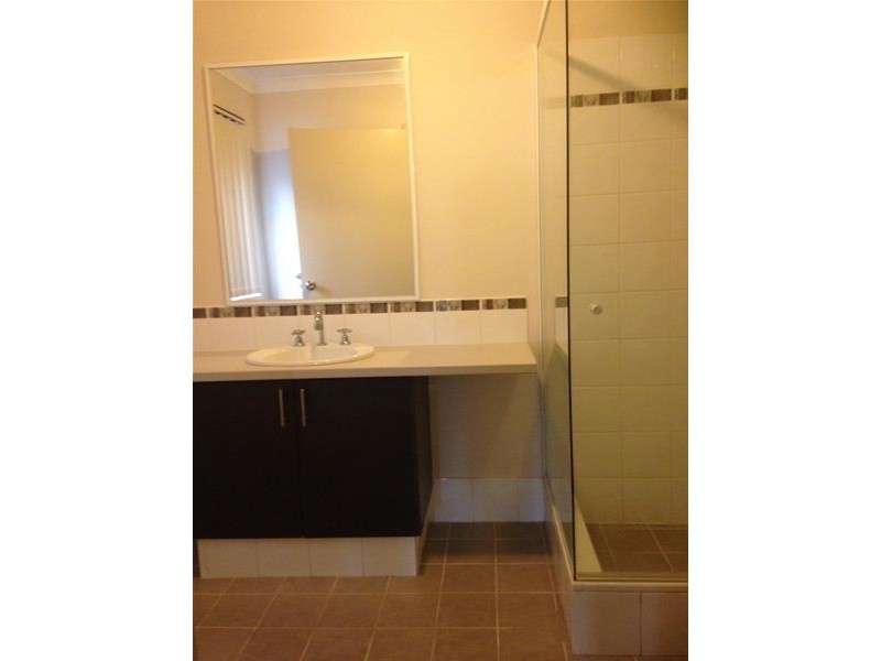 18 Kwella Entrance, Greenfields WA 6210