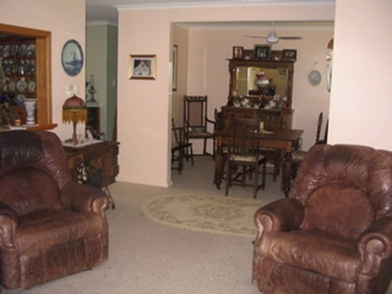 21 Marinup Street, Dwellingup WA 6213