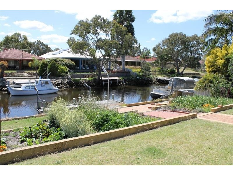 50 South Yunderup Road, South Yunderup WA 6208