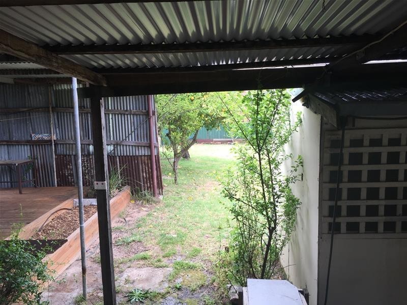 8 CHURCH Street, Dwellingup WA 6213