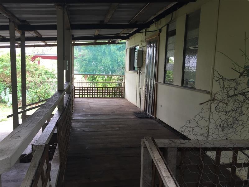 8 CHURCH Street, Dwellingup WA 6213