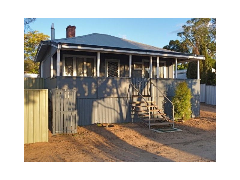 31 Hotham Avenue, Boddington WA 6390