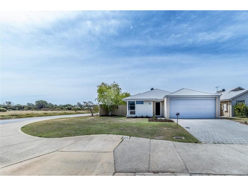 1 Hay Entrance, Pinjarra WA 6208