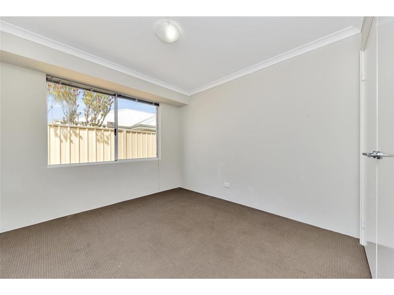 1 Hay Entrance, Pinjarra WA 6208