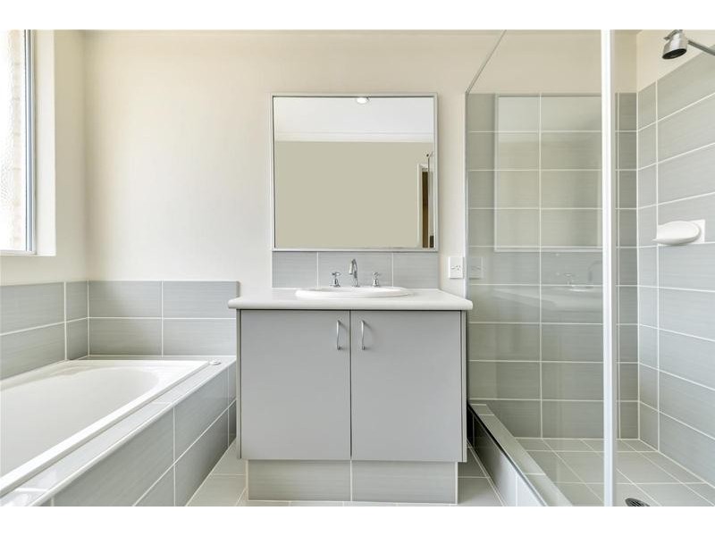 1 Hay Entrance, Pinjarra WA 6208