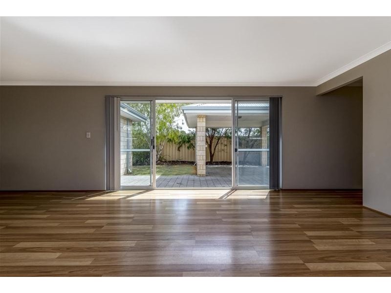 1 Hay Entrance, Pinjarra WA 6208