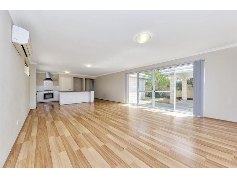 1 Hay Entrance, Pinjarra WA 6208