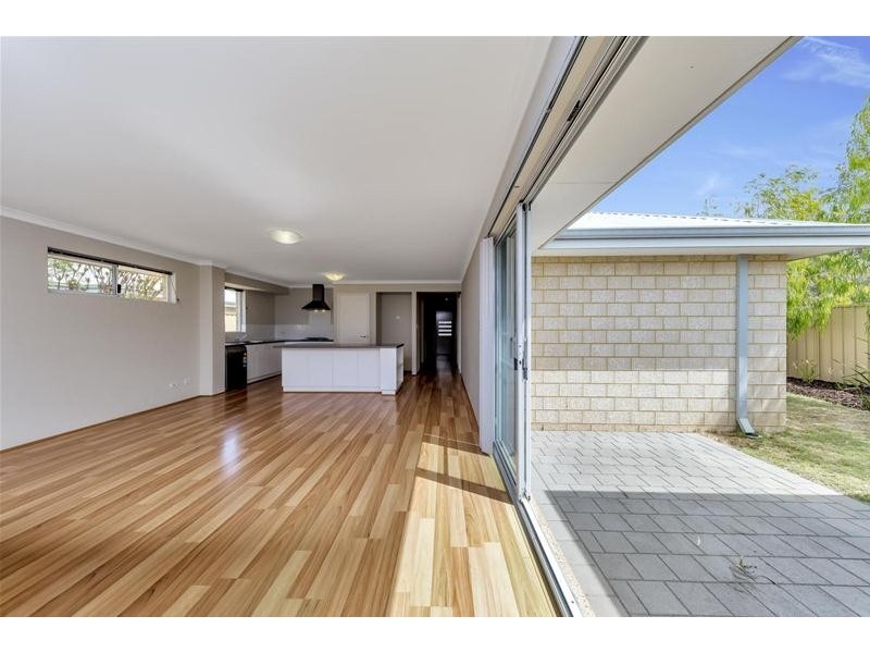 1 Hay Entrance, Pinjarra WA 6208