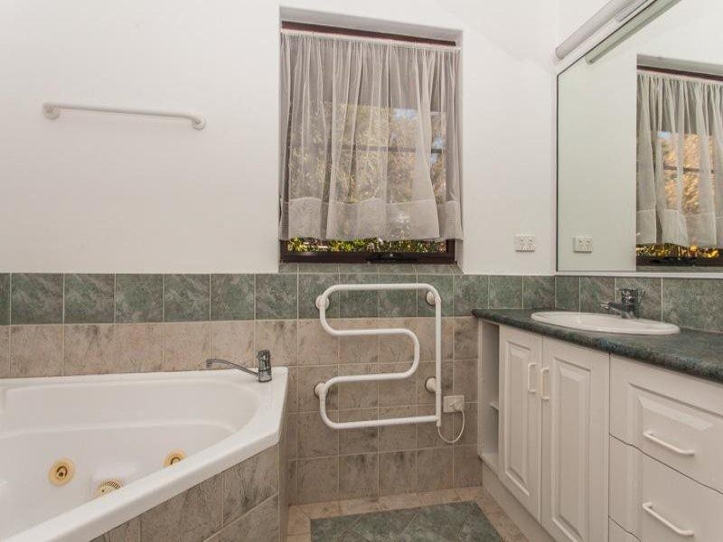 25 Sunland Avenue, South Yunderup WA 6208