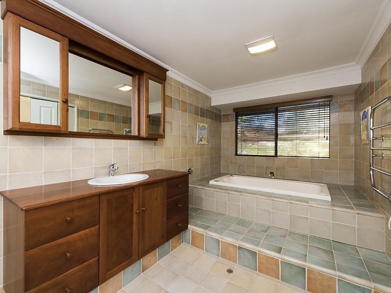 25 Ronlyn Road, Furnissdale WA 6209