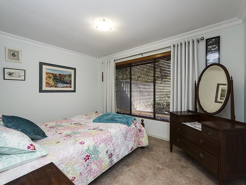 25 Ronlyn Road, Furnissdale WA 6209