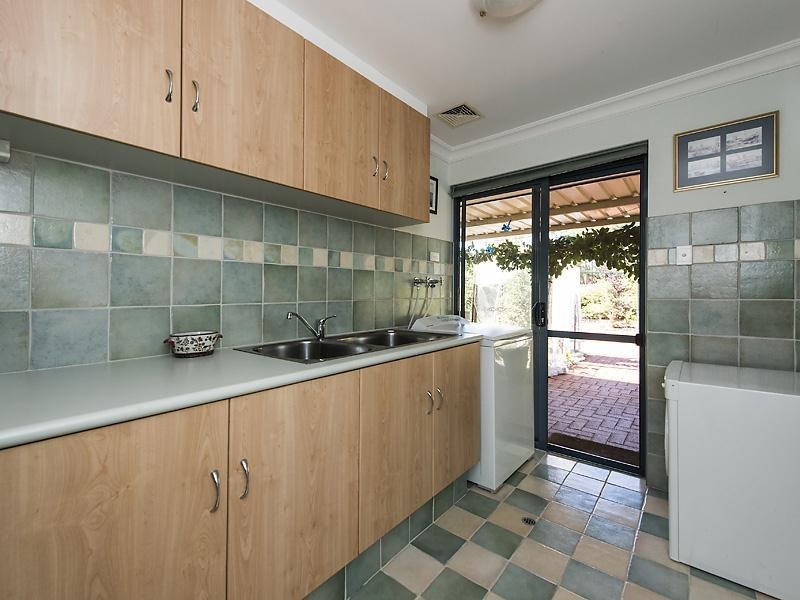 25 Ronlyn Road, Furnissdale WA 6209