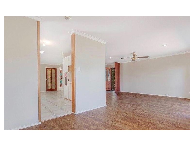 11 Osmunda Place, Pinjarra WA 6208