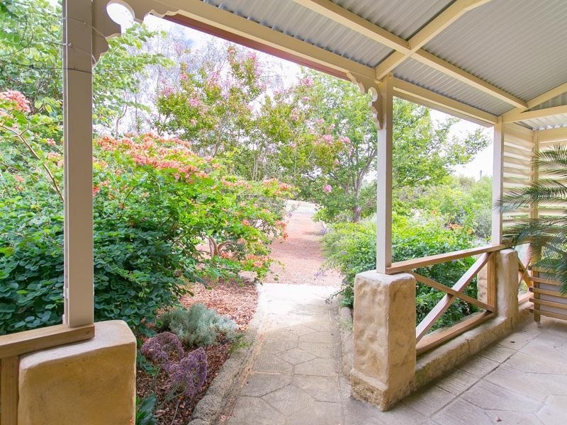 3 Robbie Court, Waroona WA 6215
