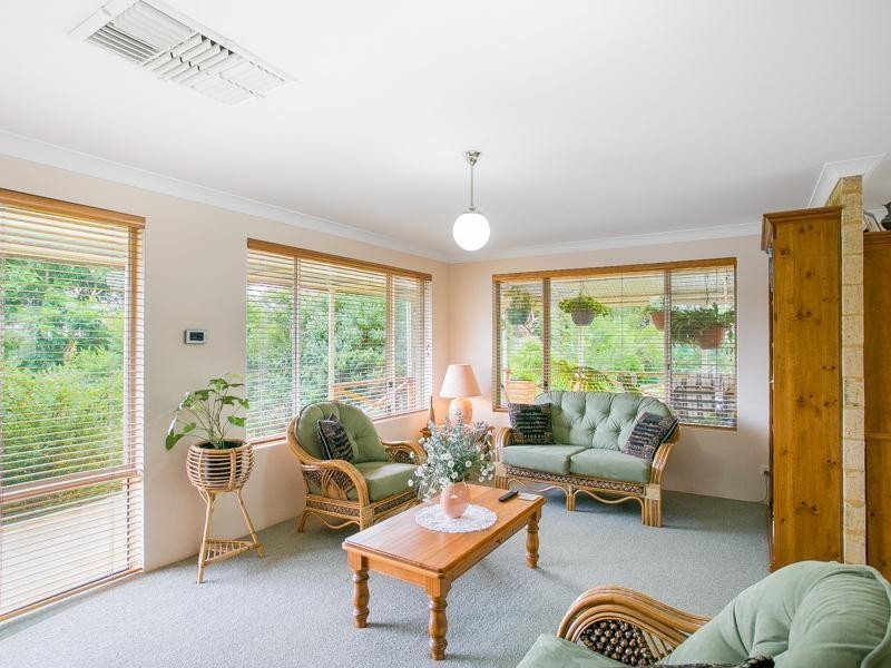 3 Robbie Court, Waroona WA 6215