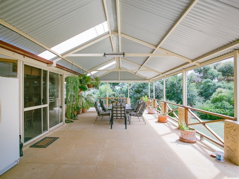 3 Robbie Court, Waroona WA 6215