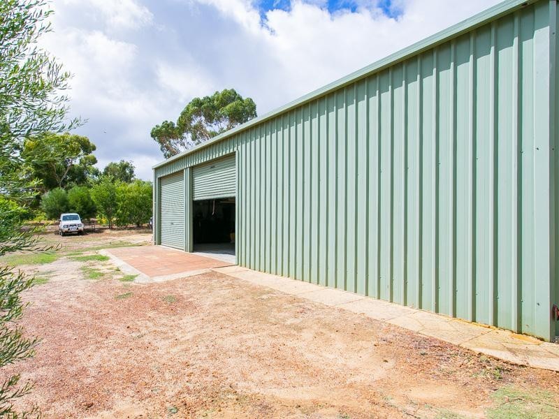 3 Robbie Court, Waroona WA 6215