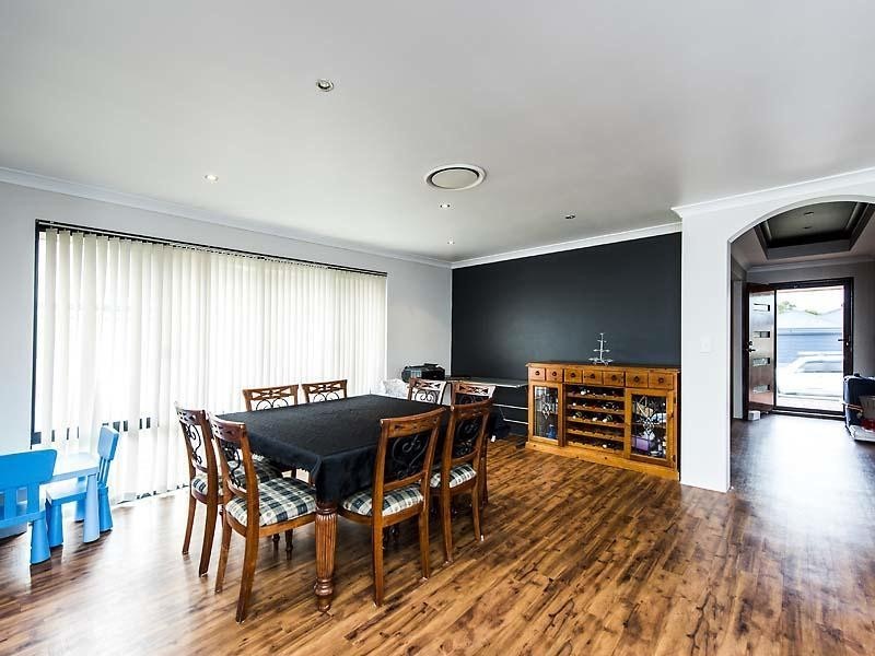 4 Hamlet Pass, Pinjarra WA 6208