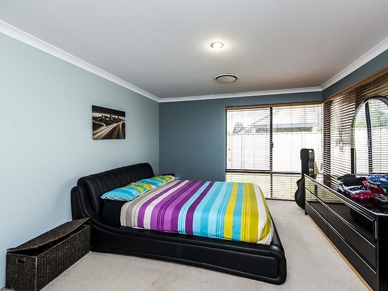 4 Hamlet Pass, Pinjarra WA 6208