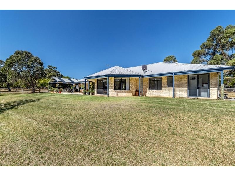 19 Coral Park, North Dandalup WA 6207