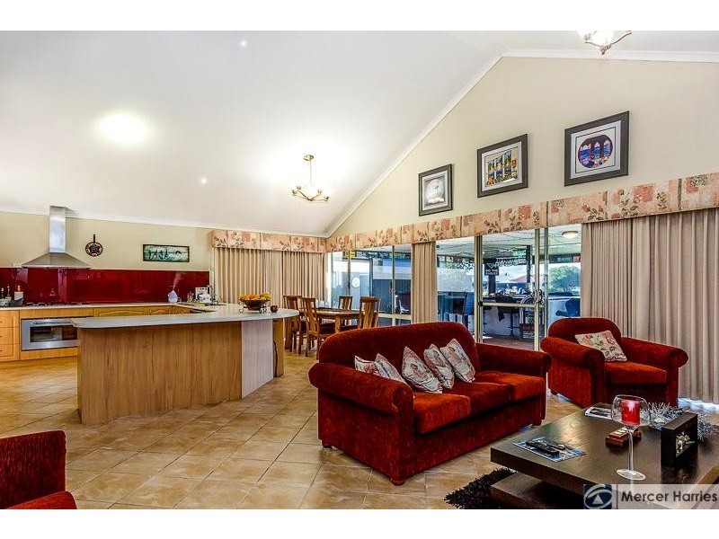 51 Kiap Road, South Yunderup WA 6208