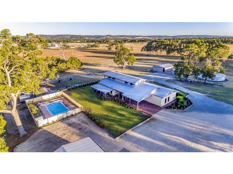 54 Avoca Retreat, North Dandalup WA 6207