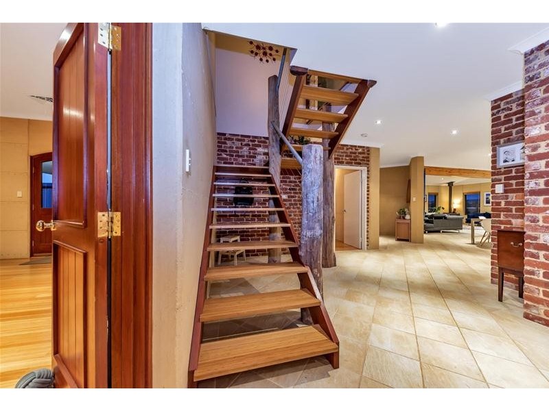 54 Avoca Retreat, North Dandalup WA 6207