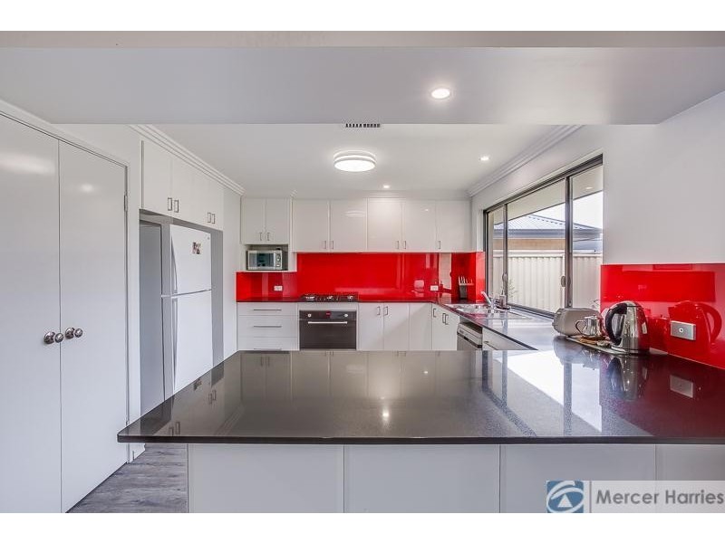 14 Victory Pass, Pinjarra WA 6208