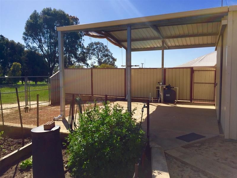 13 McKay Avenue, Waroona WA 6215