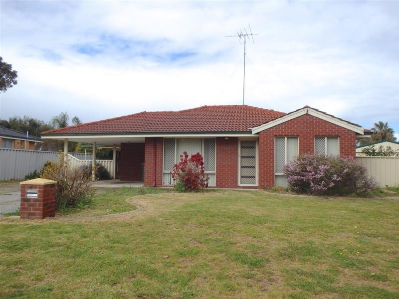 4 Achilles Place, Greenfields WA 6210
