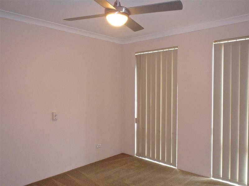 4 Achilles Place, Greenfields WA 6210