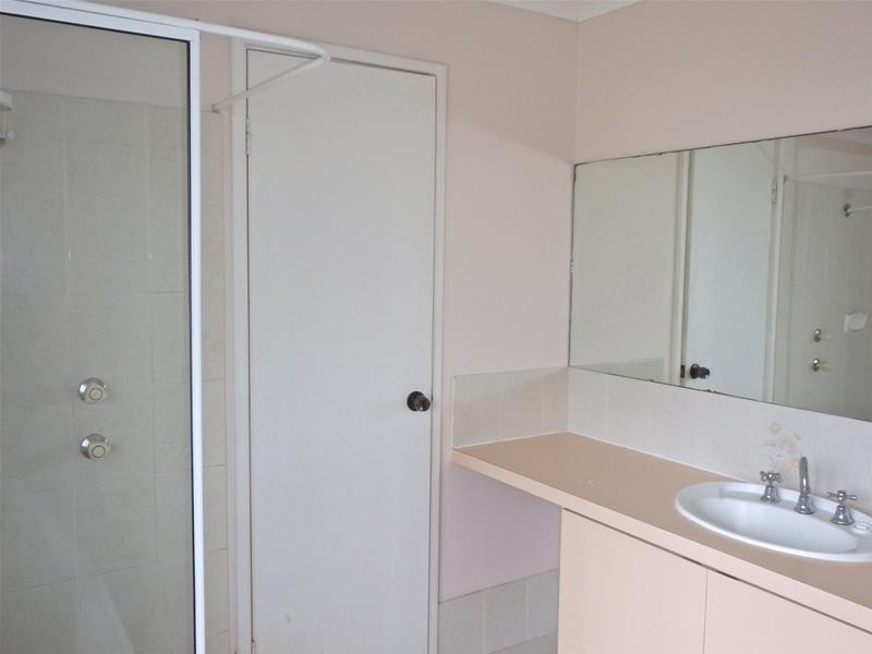 4 Achilles Place, Greenfields WA 6210