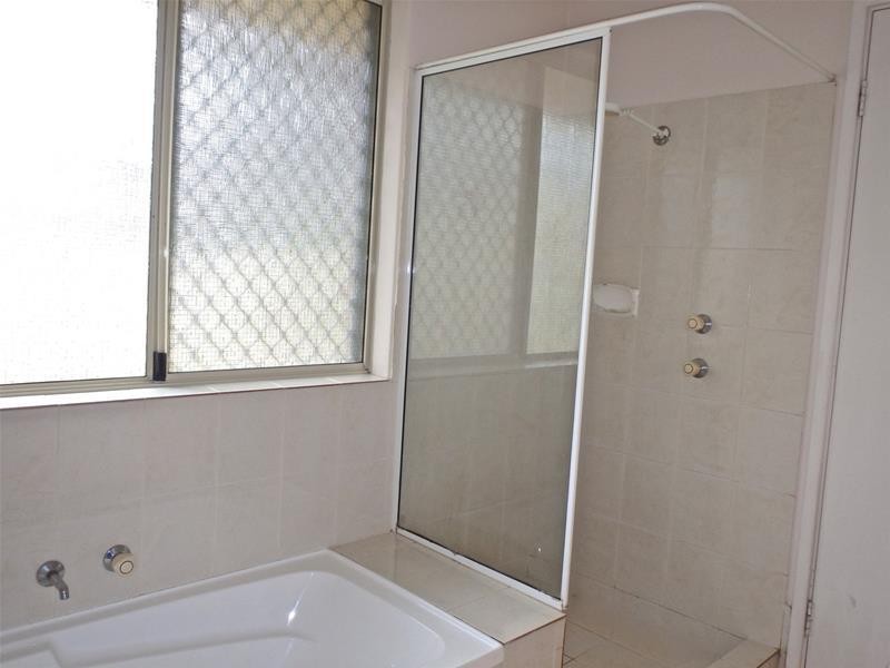 4 Achilles Place, Greenfields WA 6210