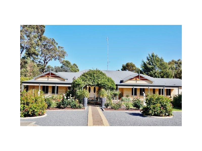 1 Butlers Retreat, Waroona WA 6215