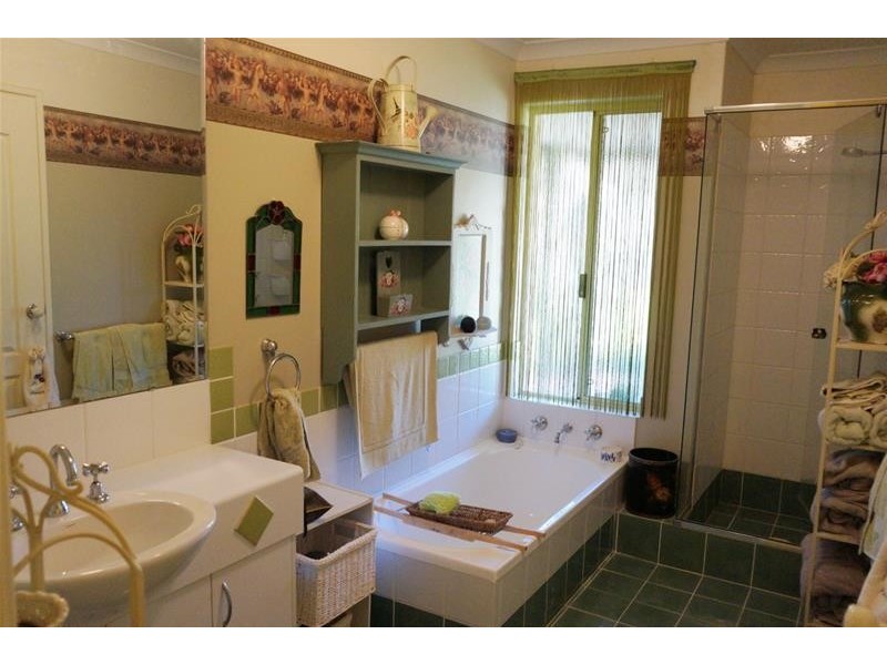 1 Butlers Retreat, Waroona WA 6215