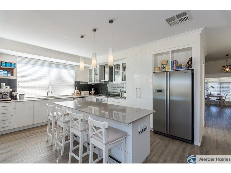 43 Wells Road, Pinjarra WA 6208