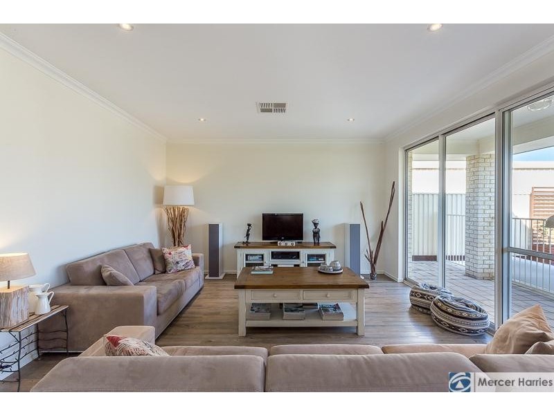 43 Wells Road, Pinjarra WA 6208