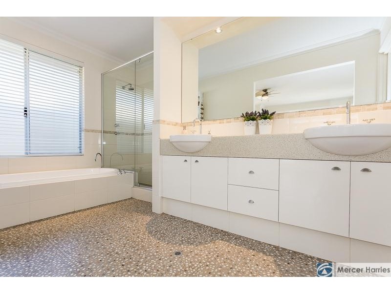 43 Wells Road, Pinjarra WA 6208