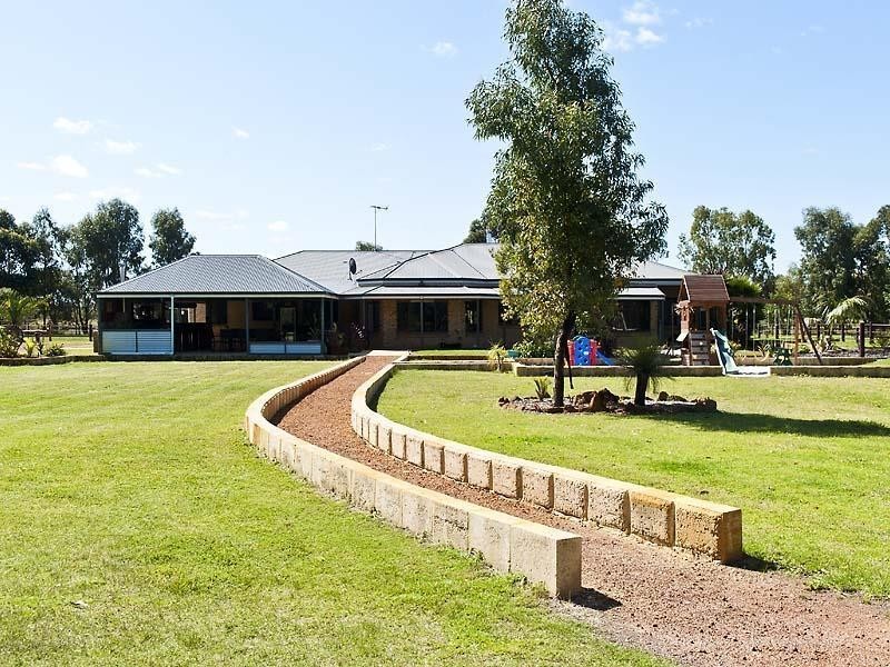 151 Beacham Road, West Pinjarra WA 6208